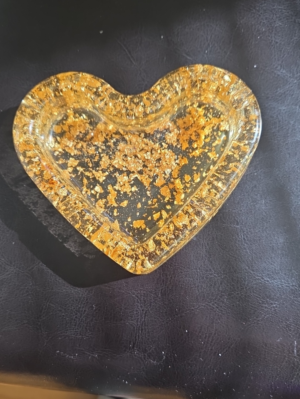 ✨️Handmadr Gold Heart Resin Ashtray- Home Art Decorative Accent